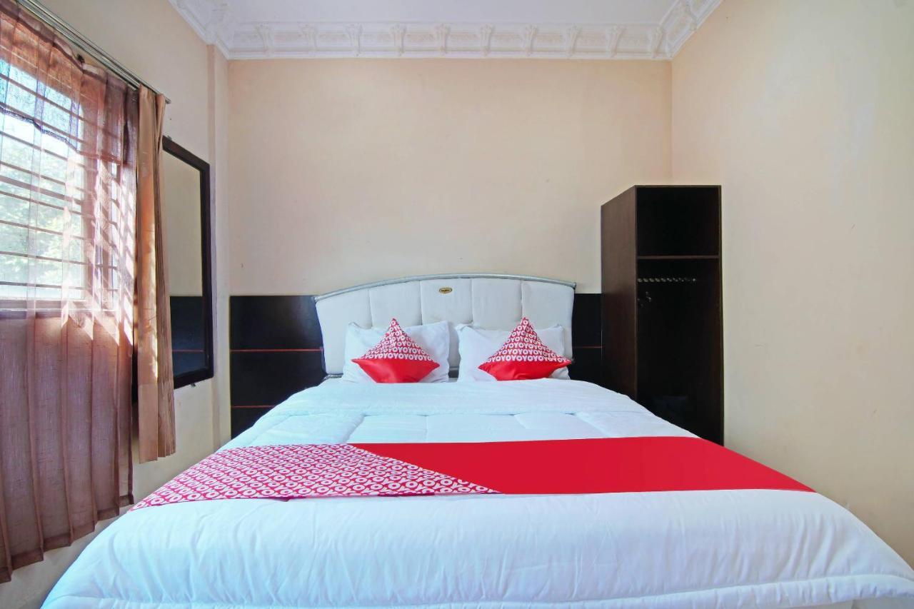 Oyo 91510 Homestay Utama Syariah เปกันบารู ภายนอก รูปภาพ